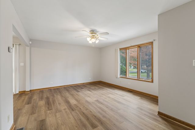4241 Lindenwood Drive A, Matteson, IL 60443