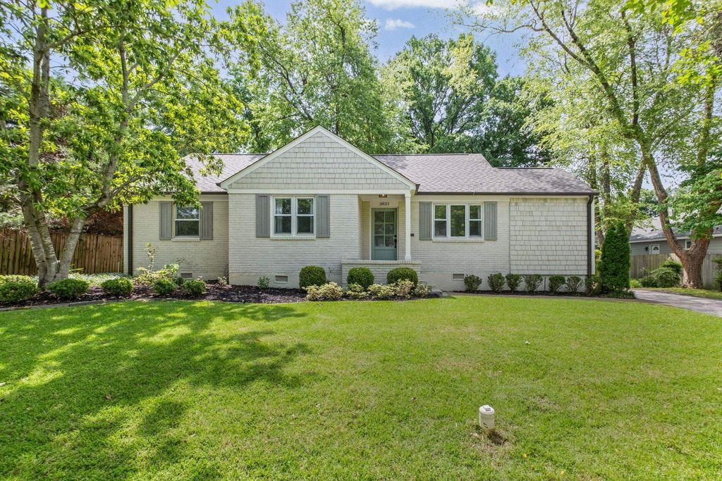 3821 N MONTCLAIR DR, Memphis, TN 38111