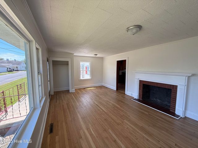 100 First Street, Williamston, NC 27892