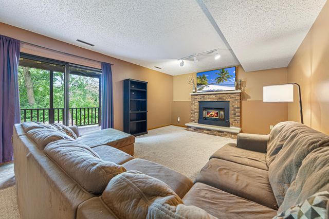 4239 1st Street NW, Rochester, MN 55901