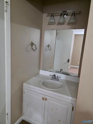 2225 Golf Road 117, Huntsville, AL 35802