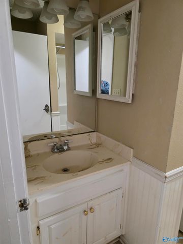 2225 Golf Road 117, Huntsville, AL 35802