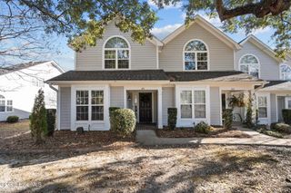 6211 Wrightsville Avenue Apt 123, Wilmington, NC 28403