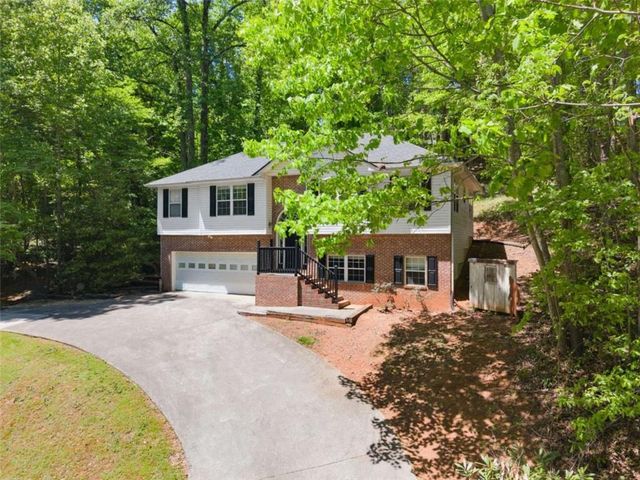 162 Greenview Court, Cleveland, GA 30528