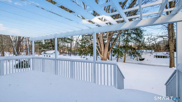 4 Kearns Circle, Granby, CT 06035