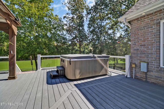 57 Inwood Terrace, Crossville, TN 38558