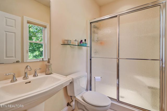 57 Inwood Terrace, Crossville, TN 38558