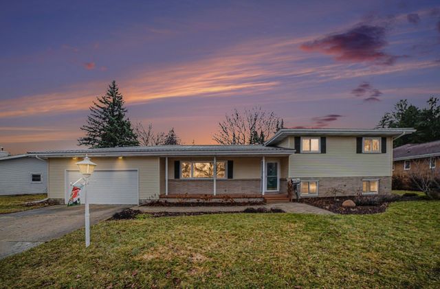 905 Iowa Street, Alma, MI 48801