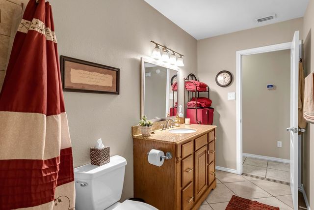 2409 Twin Oak Dr, Portland, TX 78374