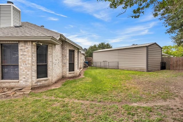 2409 Twin Oak Dr, Portland, TX 78374