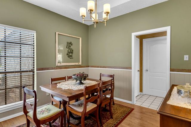 2409 Twin Oak Dr, Portland, TX 78374