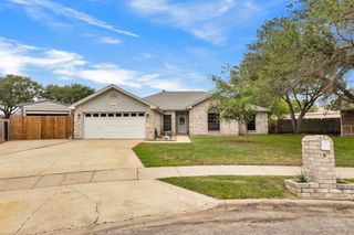 2409 Twin Oak Dr, Portland, TX 78374