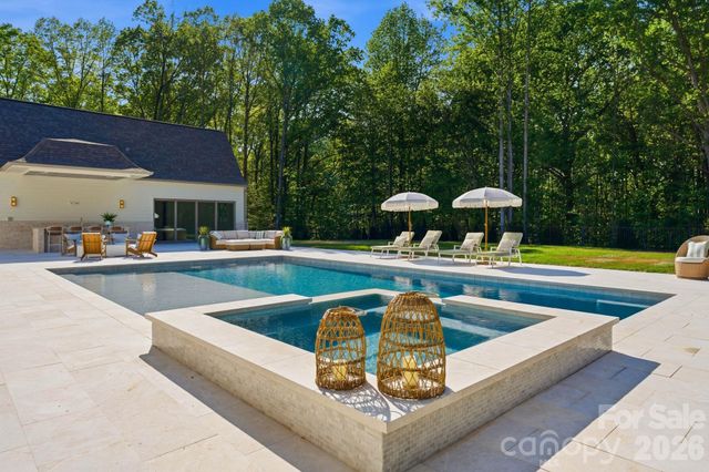 3035 Maple Way Drive, Davidson, NC 28036