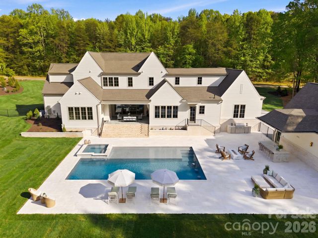 3035 Maple Way Drive, Davidson, NC 28036