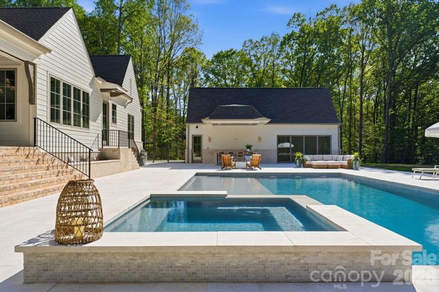 3035 Maple Way Drive, Davidson, NC 28036