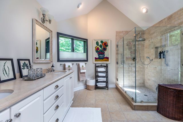 8 Heritage Island Road, New Fairfield, CT 06812