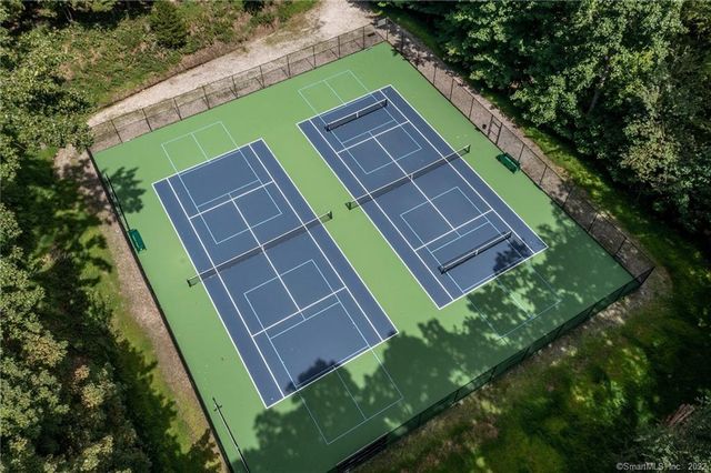 8 Heritage Island Road, New Fairfield, CT 06812