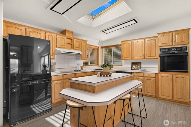 8356 Sea Breeze Court, Blaine, WA 98230