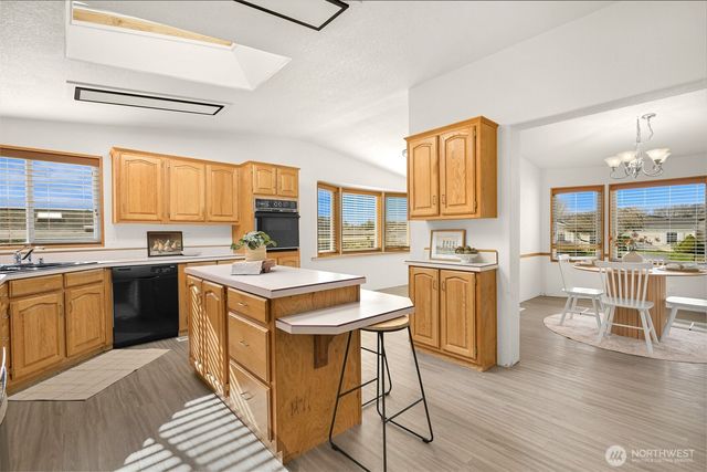 8356 Sea Breeze Court, Blaine, WA 98230