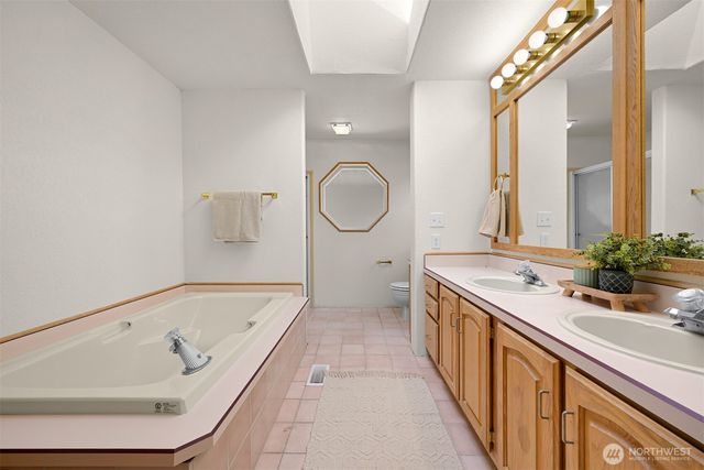 8356 Sea Breeze Court, Blaine, WA 98230