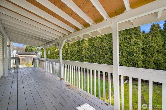 8356 Sea Breeze Court, Blaine, WA 98230