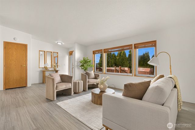 8356 Sea Breeze Court, Blaine, WA 98230