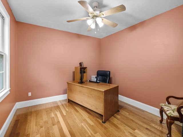 12 Breton Road, Upton, MA 01568