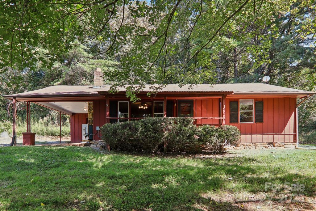 1395 Tillery Branch Road, Marshall, NC 28753