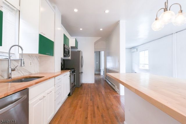 189 Summit Ave, Phillipsburg Town, NJ 08865