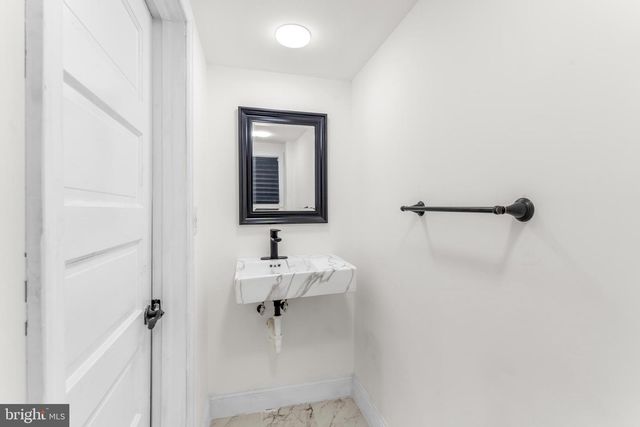 325 MADISON ST NW, Washington, DC 20011