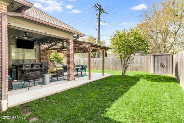 205 Lo Saab Cove, Lafayette, LA 70506