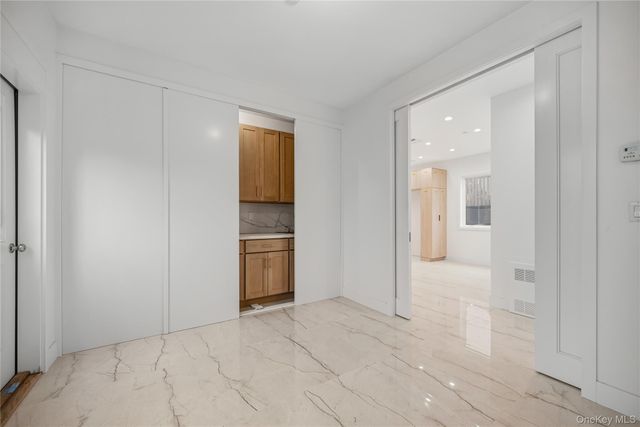 27 Ewing Avenue 201, Spring Valley, NY 10977