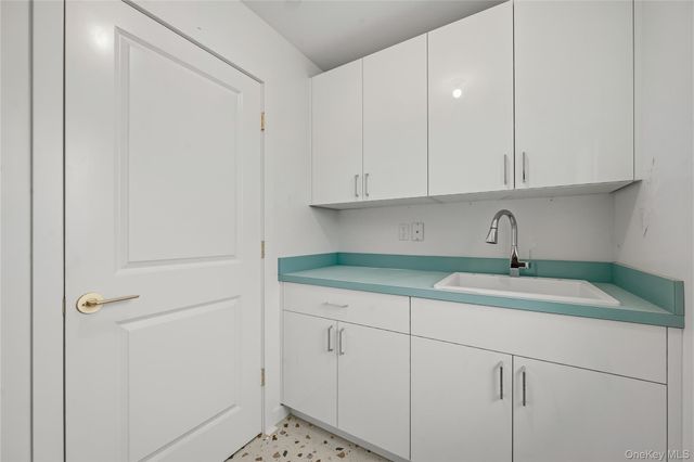 27 Ewing Avenue 201, Spring Valley, NY 10977