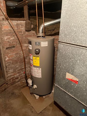 621 N Lincoln Ave Avenue, Madison, SD 57042