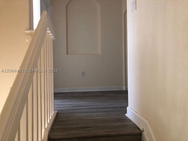 5598 NW 113th Ave -, Doral, FL 33178