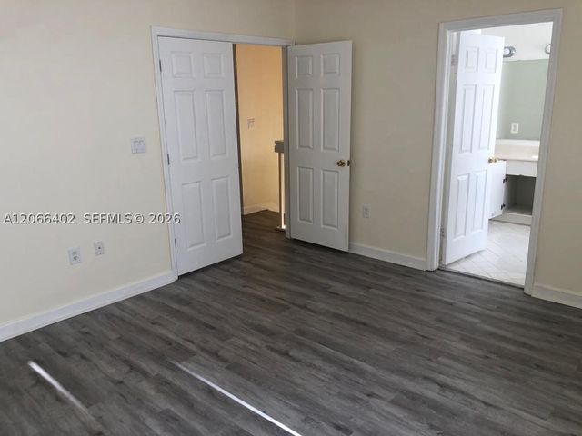 5598 NW 113th Ave -, Doral, FL 33178