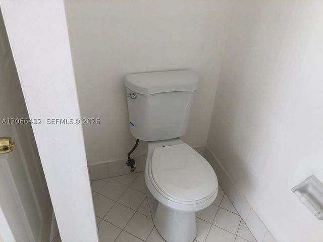 5598 NW 113th Ave -, Doral, FL 33178