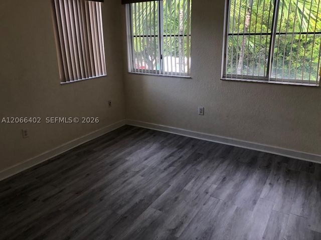 5598 NW 113th Ave -, Doral, FL 33178