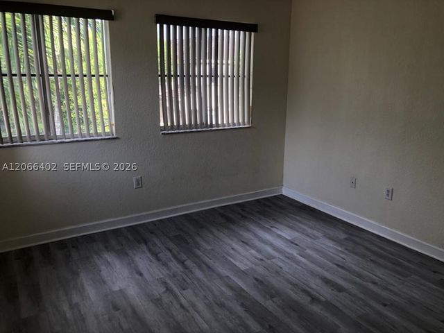 5598 NW 113th Ave -, Doral, FL 33178