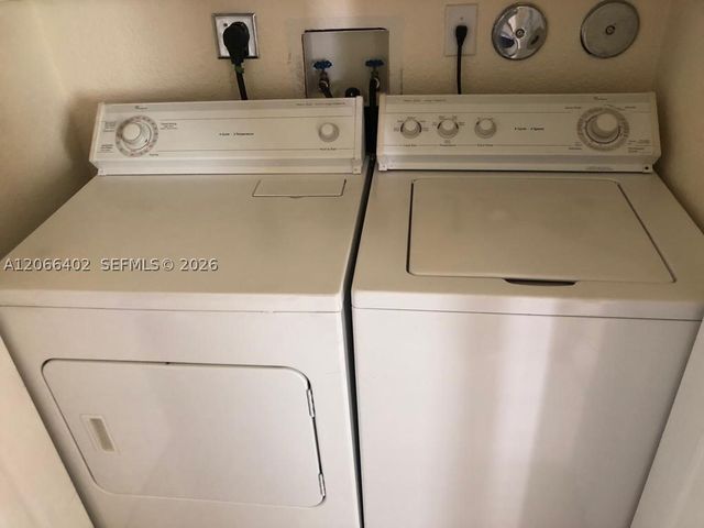 5598 NW 113th Ave -, Doral, FL 33178