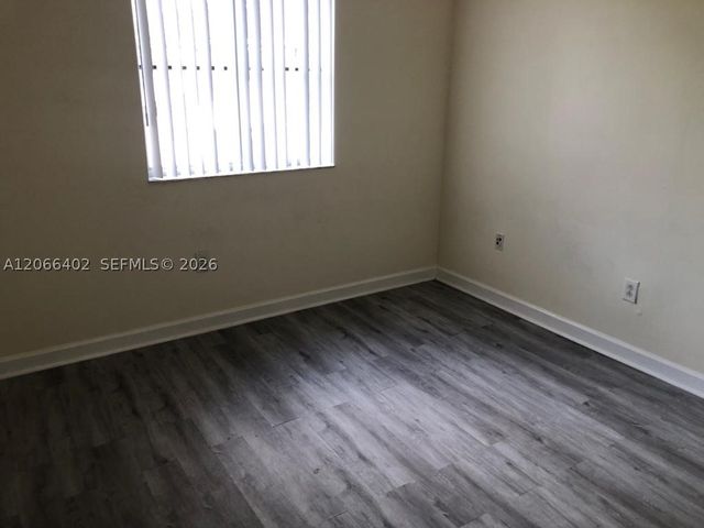 5598 NW 113th Ave -, Doral, FL 33178