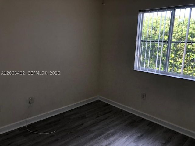 5598 NW 113th Ave -, Doral, FL 33178