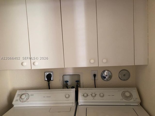 5598 NW 113th Ave -, Doral, FL 33178
