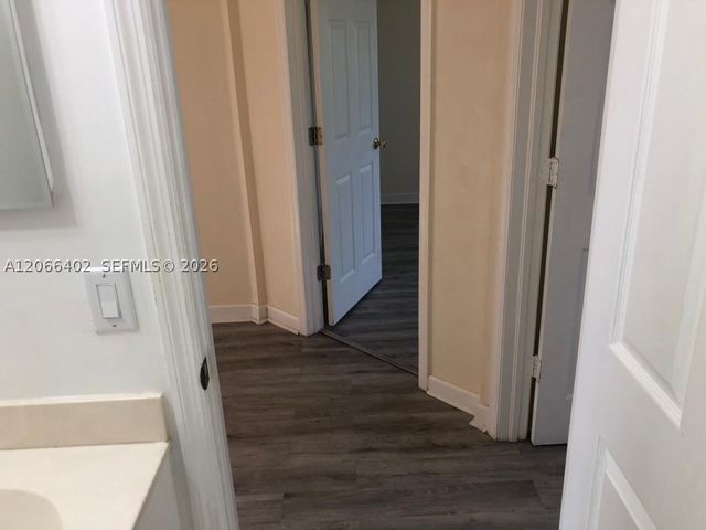 5598 NW 113th Ave -, Doral, FL 33178