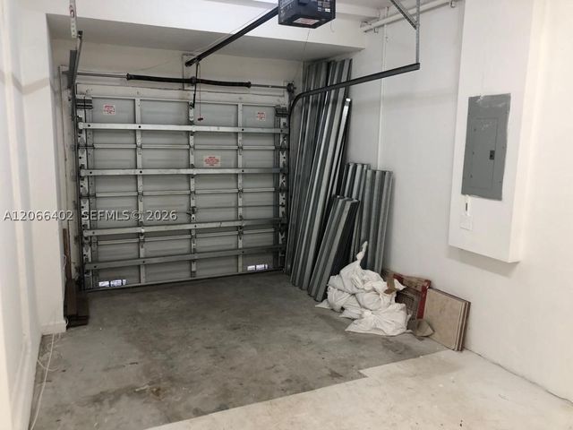 5598 NW 113th Ave -, Doral, FL 33178