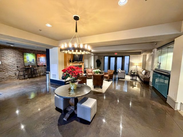 1803 Broadway Apt 125, Nashville, TN 37203