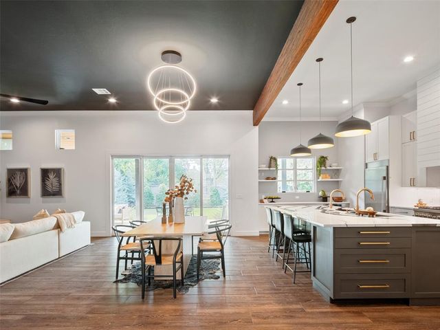 1212 W Wilshire Boulevard, Nichols Hills, OK 73116
