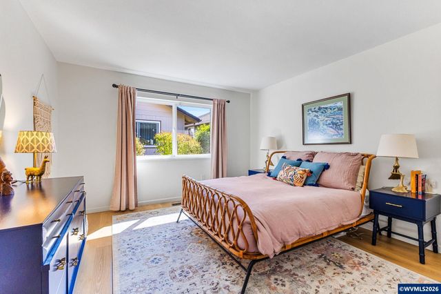 3318 Oakcrest Dr NW, Salem, OR 97304