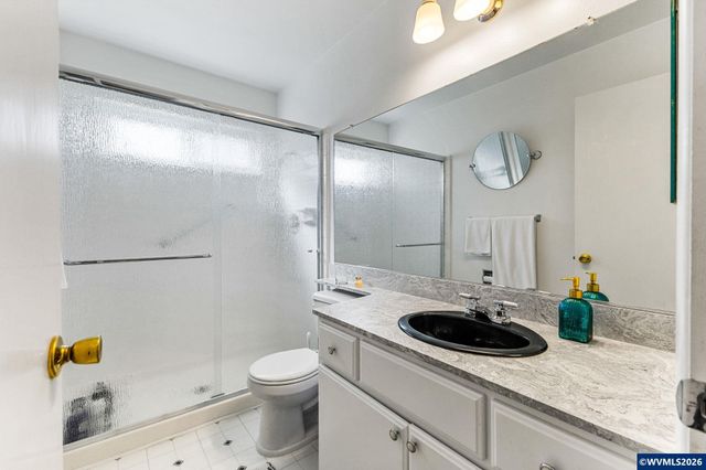 3318 Oakcrest Dr NW, Salem, OR 97304