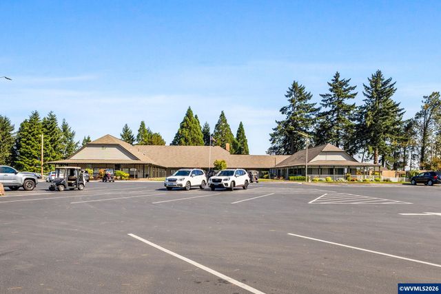 3318 Oakcrest Dr NW, Salem, OR 97304